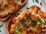 Easy Pizza Toast in 10 Minutes