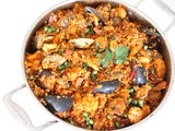 Easy Paella with Shrimp, clams and mussels