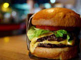 How to Prepare American Cheeseburger: The Original Recipe
