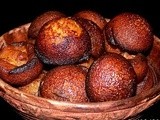 Unniyappam: Deep Fried Rice & Jaggery Balls