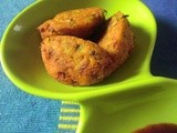 Corn meal and green peas vada/मक्के के आटे और हरी मटर का वड़ा /पकोड़ा