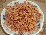 Potato sev/आलू सेंव