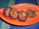 Sabudana vada with onion and bread crumbs/साबूदाना वड़ा प्याज़ और ब्रेड क्रम्ब्स   के साथ