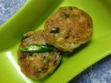 Tikki with leftover rice and leftover sweet potato /  बची सामिग्री की टिक्की /बचे हुए चावल ,उबली शकरकंदी की टिक्की