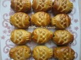 Fish shaped Mooncakes (小鱼月饼)