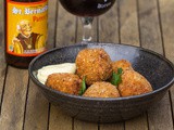 (Giga) Bitterballen met Sint-Bernardus