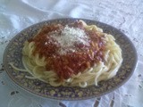 Spaghetti and tuna sauce