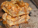 Apple Pie Bars with Caramel