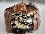 Chocolate Dipped Oreo Cheesecake Bites