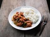 Vietnamese Spicy Lemongrass Chicken (Gà Xào Sả Ớt)