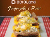 Crostini di Polenta con Cicciolata, Mousse di Gorgonzola e Porri