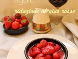 Panna al Parmigiano Reggiano con fragole e riduzione al vino rosso