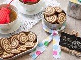 Biscotti bicolore a spirale con pasta frolla all’olio extravergine d’oliva dop