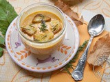 Crema di zucca e curcuma in vasocottura con crostini al rosmarino