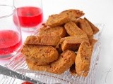 Ricetta Cantucci salati con pistacchi, crema di carciofi e ciliegino semisecco Agromonte