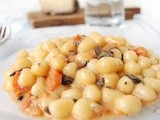 Ricetta Chicche di patata cacio al barolo e pepe rosè