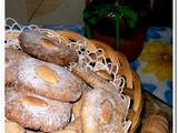 Biscotti croccanti di quinoa al miele e latte di mandorle