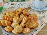 Κουλουρακια με ρετσινα // kulurakia (biscotti) con il vino resinato