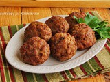 Κεφτεδακια με λουκανικο χωριατικο // polpette di carne macinata e salciccia