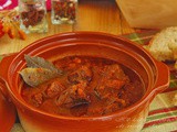 ΓΚΟΎΛΑΣ ΜΕ ΜΟΣΧΑΡΆΚΙ για τους quanti modi di fare e rifare // gulasch di manzo (rindsgulasch) per i quanti modi di fare e rifare