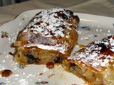 Strudel di mele, uvetta e amaretti con pasta fillo