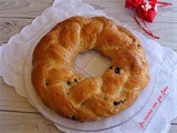 Ciambella con uvetta e anice