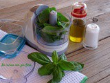 Come conservare il basilico per il pesto