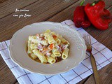 Pasta con pancetta ricotta e peperone