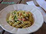 Pasta con piselli e salmone affumicato