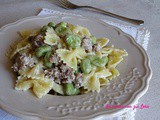 Pasta con salsiccia fave e panna