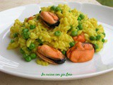 Risotto cozze e piselli con zafferano