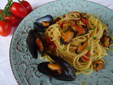 Spaghetti con cozze e pomodorini