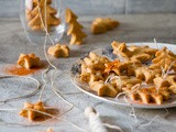 Alberelli di frolla alle noci, parmigiano e paprika fumè