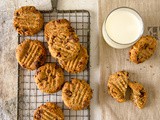 Hazelnut Chocolate chips cookies with dates and peanut butter