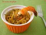 Mini timballi di pasta integrale con curry e gamberetti