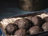Chimli Urundai Recipe / Ragi & Sesame Seeds Balls