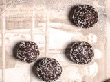 Christmas Rum & Chocolate Balls / No Bake Rum Choco Balls