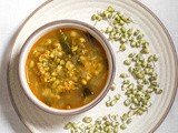 Mulaikattiya Payatham Paruppu Sambar / Sprouted Moong Dal Sambar