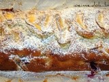 Plumcake ai frutti di bosco, mele e cioccolato bianco