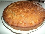 Torta allo yogurt con mele e noci