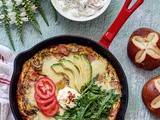 Frittata i salata od krastavca