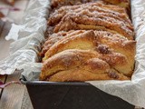 Kuvarijacije - Cinnamon Sugar Pull-Apart Bread