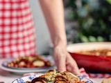 Patlidžan rolnice, u paradajz sosu, sa sirom i pinjolima / Eggplant Rollatini