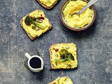 Tost sa namazom od kozjeg sira i pečenim brokolijem