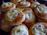 Cream cheese buns