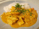 Malay style chicken & peanut curry - silky, spicy and delicious