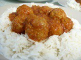 Sausage meatballs in Thai style sauce