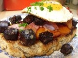 Soda bread with tomato, bacon, black pudding & an egg - breakfast of champions