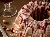 Christmas bundt with spelt and chestnut flour