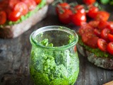 Goatcheese rocket pesto